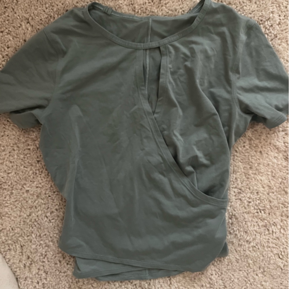 LULU CROP TOP